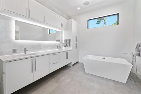 743 S Lake Avenue Delray Beach FL 33483