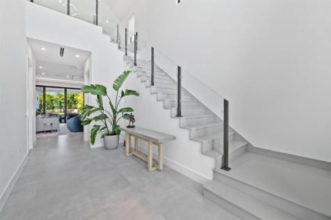 743 S Lake Avenue Delray Beach FL 33483