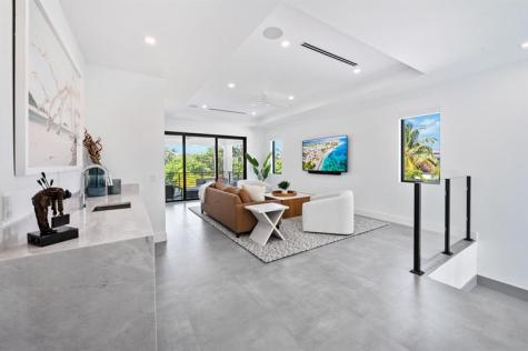 743 S Lake Avenue Delray Beach FL 33483