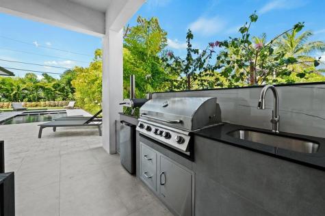 743 S Lake Avenue Delray Beach FL 33483