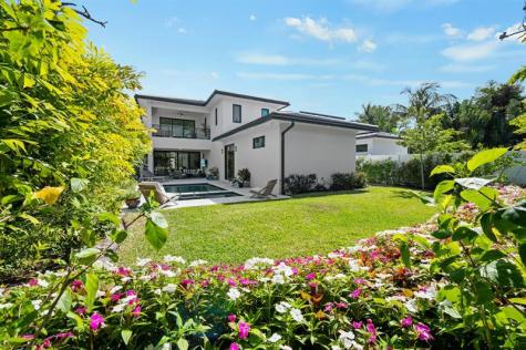 743 S Lake Avenue Delray Beach FL 33483