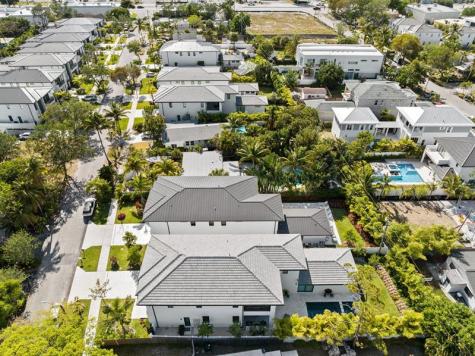 743 S Lake Avenue Delray Beach FL 33483