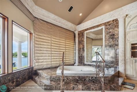 3100 NE 46th Street Lighthouse Point FL 33064