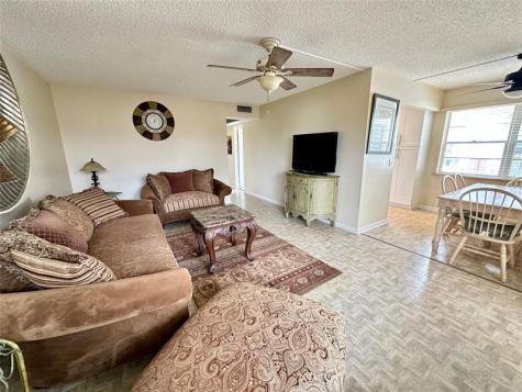 234 Brighton Boca Raton FL 33434