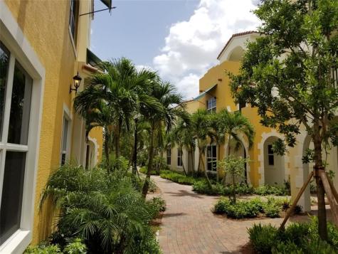 1741 NW 124th Place Pembroke Pines FL 33028