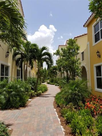 1741 NW 124th Place Pembroke Pines FL 33028