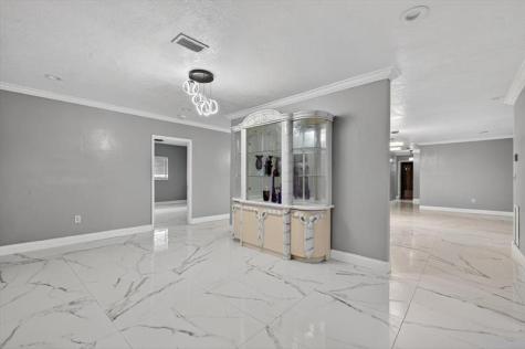 15775 N Miami Avenue Miami FL 33169