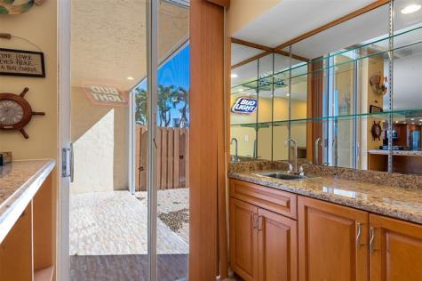 822 NE 25th Avenue Hallandale Beach FL 33009