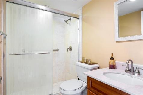822 NE 25th Avenue Hallandale Beach FL 33009