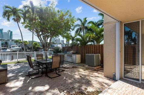 822 NE 25th Avenue Hallandale Beach FL 33009