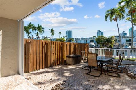 822 NE 25th Avenue Hallandale Beach FL 33009