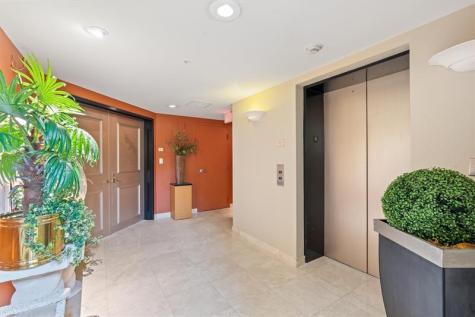209 N Birch Road Fort Lauderdale FL 33304