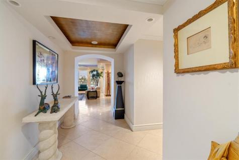 209 N Birch Road Fort Lauderdale FL 33304