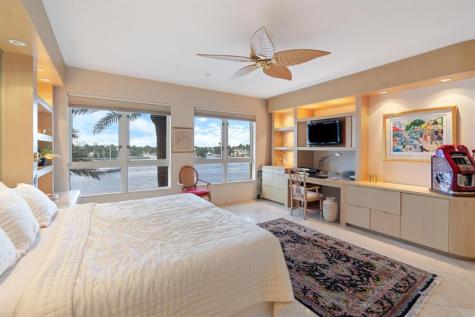 209 N Birch Road Fort Lauderdale FL 33304