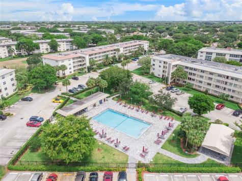 1901 Bermuda Circle Coconut Creek FL 33066