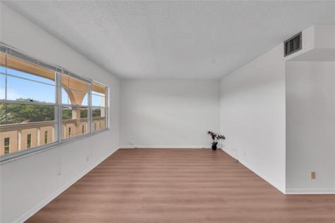 1901 Bermuda Circle Coconut Creek FL 33066