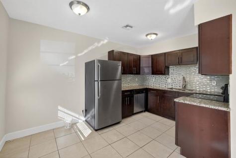 2500 SW 18th Terrace Fort Lauderdale FL 33315