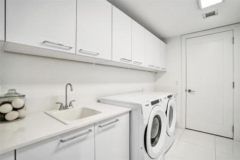 100 E Las Olas Boulevard Fort Lauderdale FL 33301