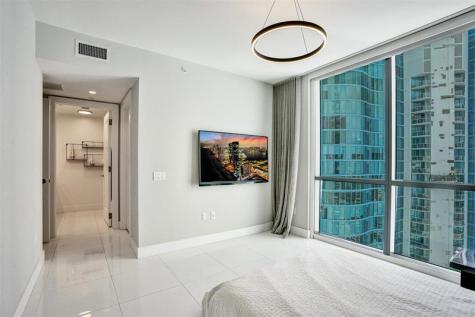100 E Las Olas Boulevard Fort Lauderdale FL 33301
