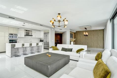 100 E Las Olas Boulevard Fort Lauderdale FL 33301