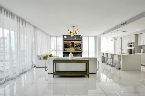 100 E Las Olas Boulevard Fort Lauderdale FL 33301