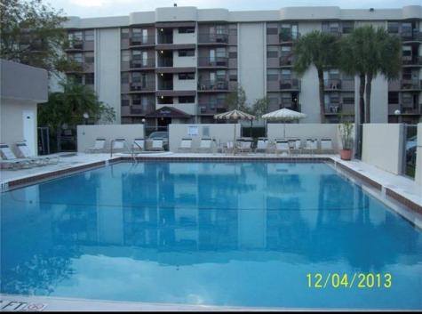 2701 Riverside Drive Coral Springs FL 33065