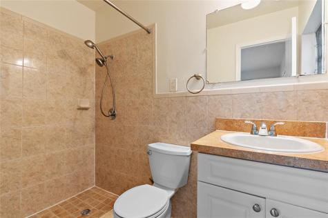 7656 NW 73rd Terrace Tamarac FL 33321