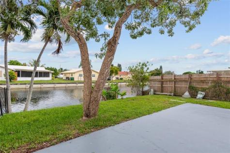 7656 NW 73rd Terrace Tamarac FL 33321