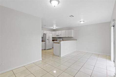 7656 NW 73rd Terrace Tamarac FL 33321