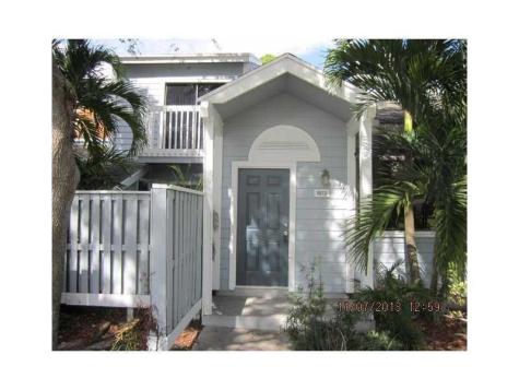 1813 Racquet Court North Lauderdale FL 33068