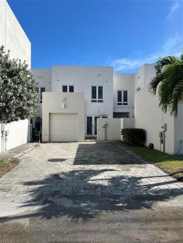 6326 NW 105th Place Doral FL 33178