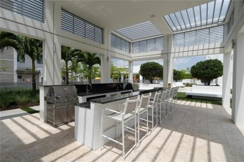 6326 NW 105th Place Doral FL 33178
