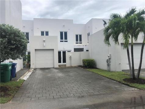 6326 NW 105th Place Doral FL 33178