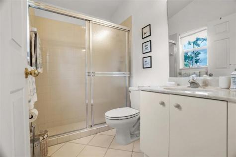 1012 SW 156th Avenue Pembroke Pines FL 33027