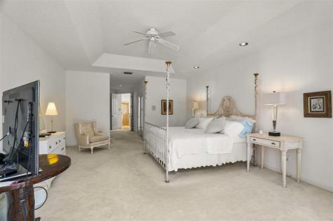 1012 SW 156th Avenue Pembroke Pines FL 33027