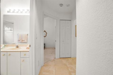 1012 SW 156th Avenue Pembroke Pines FL 33027