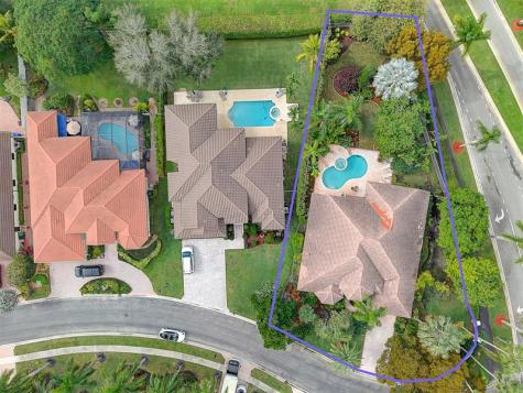 1012 SW 156th Avenue Pembroke Pines FL 33027