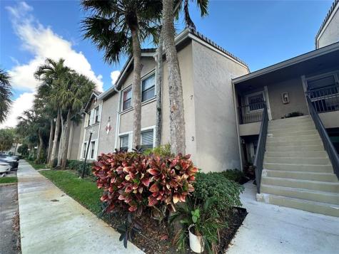 9633 Riverside Drive Coral Springs FL 33071