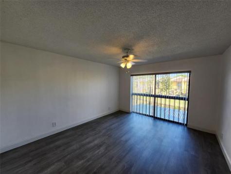 9421 NW 15th Street Pembroke Pines FL 33024