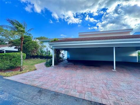6237 Old Court Road Boca Raton FL 33433