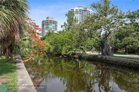 924 SE 2nd Street Fort Lauderdale FL 33301