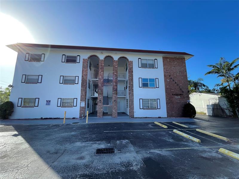 2420 Johnson Street Hollywood FL 33020