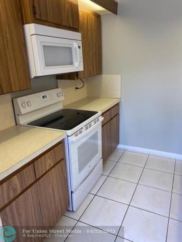 1204 12th Way West Palm Beach FL 33407