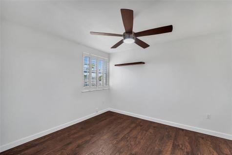 4550 SW 68th Court Circle Miami FL 33155