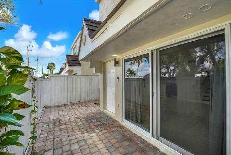 4550 SW 68th Court Circle Miami FL 33155