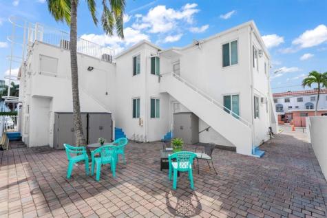 343 Van Buren Street Hollywood FL 33019