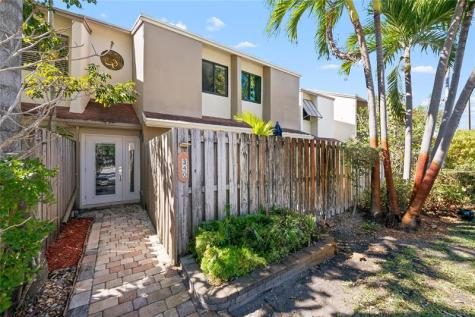 340 City View Drive Fort Lauderdale FL 33311