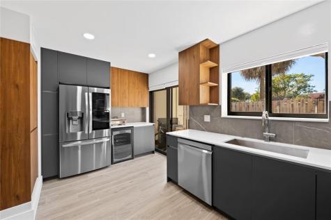 340 City View Drive Fort Lauderdale FL 33311