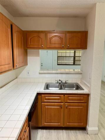 2646 Riverside Drive Coral Springs FL 33065