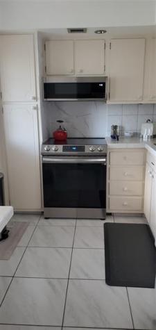 2671 S Course Drive Pompano Beach FL 33069